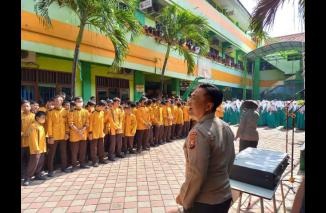 Tim Ops Bina Kusuma Semeru 2023 Polda Jatim Lakukan Penyuluhan Pelajar Antisipasi Kenakalan Remaja