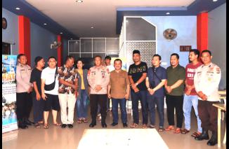 Polda Maluku Gelar Jumat Curhat Bersama Pedagang Amplaz