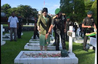 Sambut HUT Ke-20 Korem 151/Binaiya Gelar Ziarah