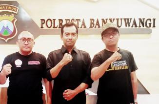 Foto Budi Santoso ,S.H., M.H Meminta Pihak Kepolisian Segera Menangkap Pelaku Pengrusakan Rantai Pagar Bekas Rs.Islam