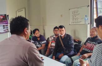 Polisi Berhasil Amankan Komplotan Penipu Pinjam Uang Pakai Jaminan Emas Palsu di Jember