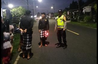Polsek Baturiti Amankan Upacara Melasti Dalam Rangka Hari Raya Nyepi Tahun Baru Saka 1945