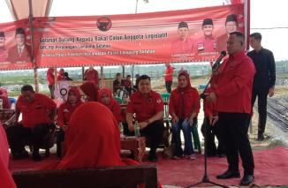 Ketua DPC PDI Perjuangan Kecewa Tak Ada satupun Anggota DPRD Fraksi PDI Yang Hadir