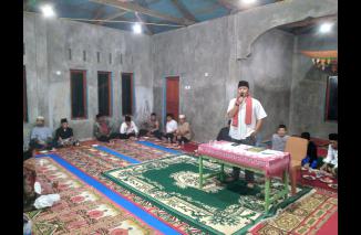 Polsek Tanjung Mutiara Dampingi Tim Safari Ramadhan Kecamatan Ke Musolla Nurussalallam