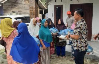 Menjelang Idul Fitri 1444 H Polres Langkat Salurkan 75 Paket Bansos