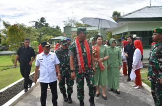 Danrem 151/Binaiya Kunjungi Kodim 1502/Masohi, Ini Pesannya