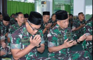 Tingkatkan Iman dan Taqwa, Kodam Pattimura Gelar Doa Bersama