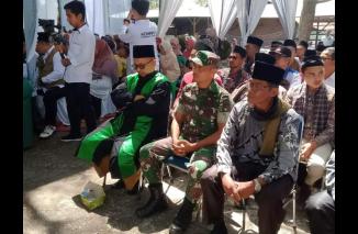 Foto Babinsa Wakili Danramil, Hadiri Pengukuhan Kerapatan Adat Nagari (KAN) Simpang Tanjung Nan Ampek Periode 2023 - 2028