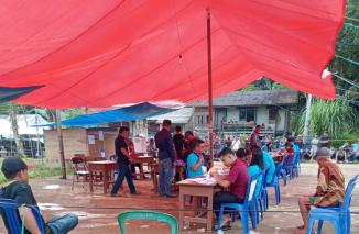 Foto Pilkades Serentak di Kecamatan tanah Siang Berjalan Aman dan Terkendali