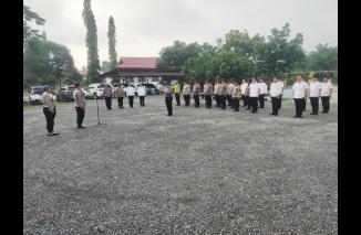 Foto Apel Pagi, Jelang Pemilu Damai Kapolsek Siak Hulu Perintahkan Giat Cooling System Kepada Personil Anggota