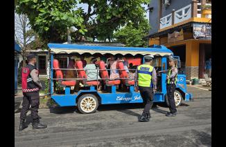 Foto Beri Efek Jera, Polisi Tertibkan Kereta Kelinci di Jepara