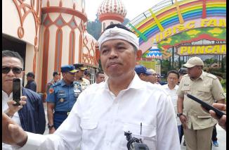 Foto Kebijakan Dedi Mulyadi Hancurkan Pengusaha: Denda Pajak Rp 5 Juta Lenyap dalam Sekejap