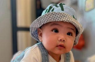 20 Nama Bayi Laki-laki Kristen yang Menginspirasi dari Nama Artis Indonesia dengan Maknanya