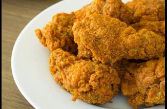 Foto Tuntutan LPPOM: Biaya Sertifikasi Halal Almaz Fried Chicken Melambung Hingga Triliunan Rupiah