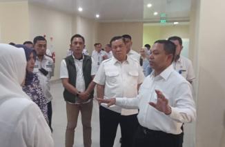 Foto Gubernur Riau Semprot RSUD Arifin Achmad: 