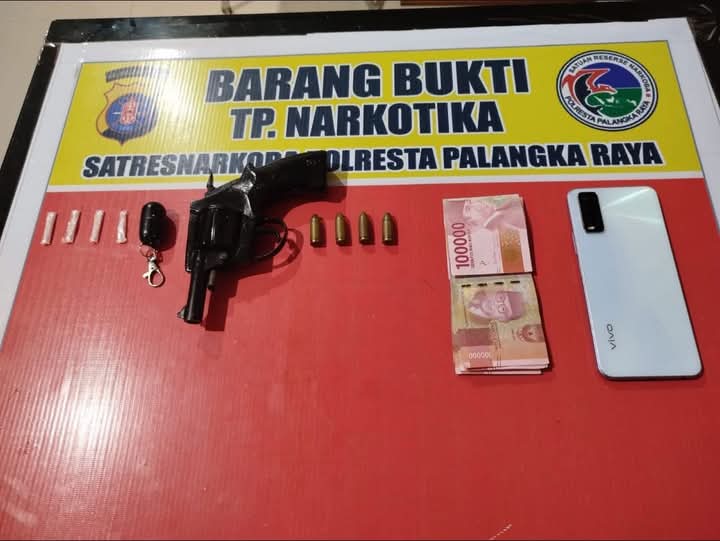 Bandar Sabu Bersenjata Api Rakitan Berhasil Dibekuk  Satresnarkoba Polresta Palangka Raya 