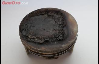 Foto Ciri-ciri Piston Motor Berkerak yang Sering Diabaikan