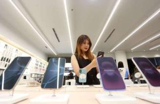 Rilis Resmi: Harga iPhone 16 di iBox dan Penurunan iPhone 15 Plus, 14 &amp; 12 April 2025