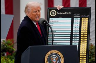 Foto Trump Terkecualkan dari Tarif Balasan pada Smartphone dan Perangkat Elektronik