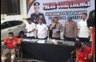 Foto Perampok Taksim Online Serahkan Diri Setelah Ingat pada Ayahnya yang Sakit