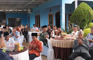 Foto PWI Lampung Timur Gelar Halal Bihalal:   Memperkuat Hubungan Emosional Antar Wartawan dan Elemen Masyarakat