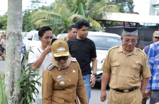 Foto Bupati Ela Penuhi Janji, Crosd Chek Usulan Kades Sukadana Ilir