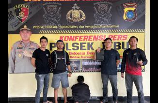 Foto Polsek Jebus Berhasil Ungkap Kasus Pencurian dan Temukan Sepeda Motor Curian