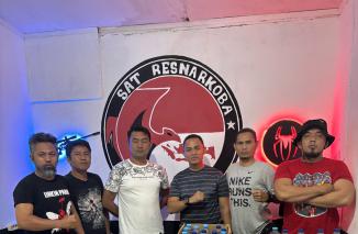 Foto Polres Bitung melalui Sat Resnarkoba melakukan Razia Minuman beralkohol tanpa izin