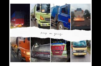 Foto Truk Pembawa Minyak Ilegal Terpantau Kembali Melintas di Jalan Cawang, Keluang – Muba