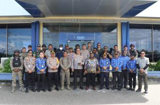 Foto Evakuasi dan Identifikasi Jenazah Korban KKB di Yahukimo Tuntas, Forkopimda dan Tokoh Masyarakat Yahukimo