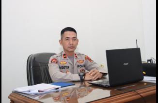 Foto Kasat Lantas dan Kapolsek Kawasan Pelabuhan Talang Duku Polresta Jambi Berganti
