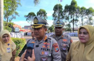 Foto Dirlantas Polda Riau Pimpin Kegiatan Police Goes to School di SMAN 8 Pekanbaru