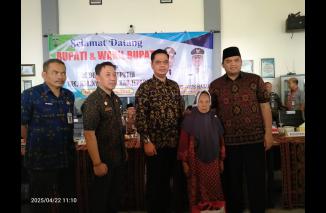 Bupati Jepara Witiarso Utomo dan Wakil Bupati Muhammad Ibnu Hajar Ngantor di Desa Banyuputih