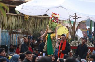 Foto Seblang Olehsari Banyuwangi, Ritual Menari dalam Kondisi Trance Selama Tujuh Hari