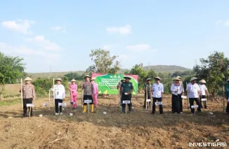 Foto Polres Rembang Tanam Jagung 1 Hektar Serentak Bersama Kapolri via Zoom