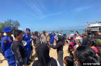 Foto Polres Bangka Barat Lakukan Himbauan Penertiban Tambang Ilegal Jenis User di Perairan Tembelok Mentok Asin