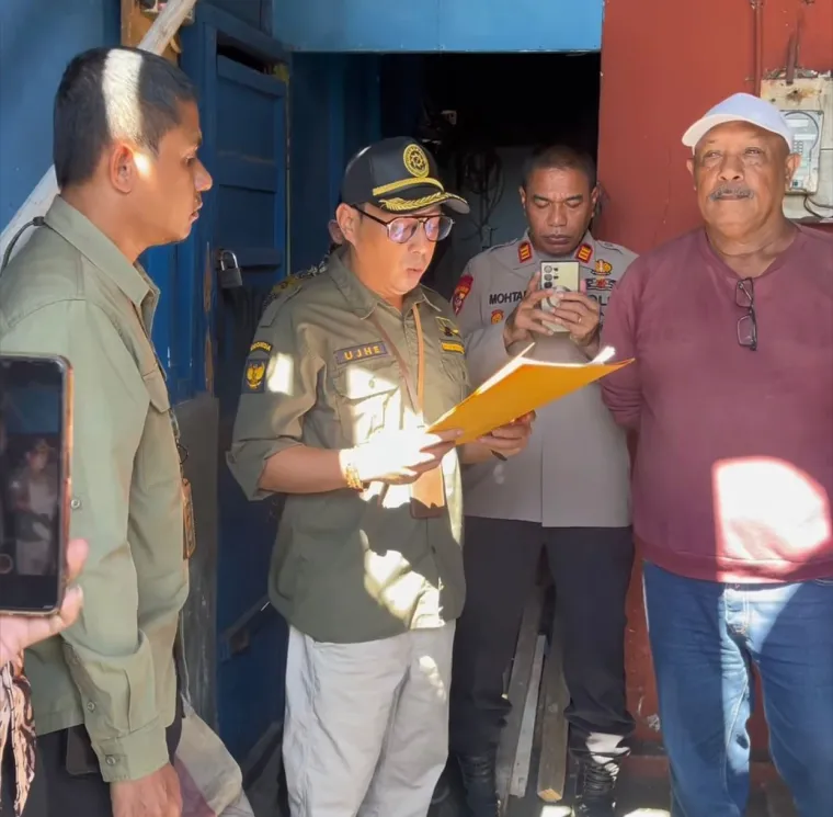 PN Ternate Lakukan Konstatering Rumah Sengketa di Jalan Kapitan Pattimura