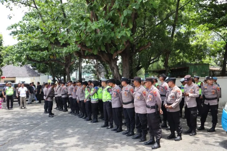 Polres Rembang Amankan Audiensi Perkumpulan Sopir Rembang Bangkit dengan Komisi III DPRD