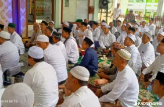 Foto Maulid Akbar di Masjid Jami' Al Makmur Sinanggul Jepara, Hadir Puluhan Ribu Jama'ah Berhikmat