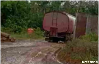 CPO Milik Perusahaan di Curi, Pembelinya Firdaus serta Pemilik Gudang CPO Ilegal, Kapolres Banyuasin Tak Merespon Foto CPO Milik Perusahaan di Curi, Pembelinya Firdaus serta Pemilik Gudang CPO Ilegal, Kapolres Banyuasin Tak Merespon