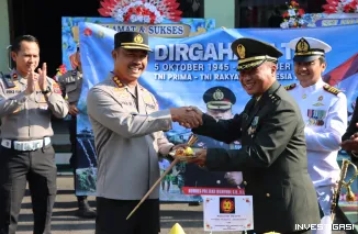 Foto Dirgahayu TNI Ke - 80, Kodim 0718 Pati Dapat Kejutan dari Kapolresta Pati