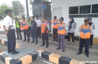 Satlantas Polres Rembang Bersama Dishub Laksanakan Giat di Jembatan Timbang Sarang Foto Satlantas Polres Rembang Bersama Dishub Laksanakan Giat di Jembatan Timbang Sarang