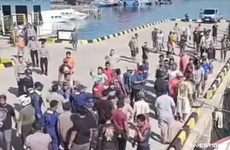 Foto Beredar Video Protes Motoris di Pelabuhan Jailolo, Kedatangan Kapal Cepat Express Cantika 08 Ditolak