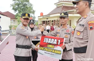Foto Berprestasi, Puluhan Personel dan Masyarakat Raih Penghargaan dari Kapolres Grobogan