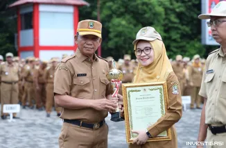 Foto Sekda Kota Bekasi Junaedi Pimpin Apel Akhir Tahun 2025, Tekankan Kesiapsiagaan Infrastruktur dan Disiplin Pelayanan Publik