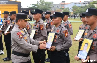 Polda Riau Pecat 12 Polisi 'Nakal', Kapolda: Tak Ada Toleransi untuk Narkoba