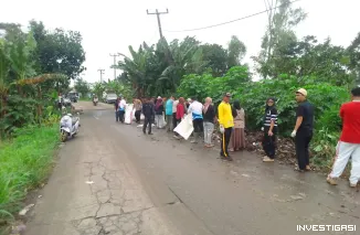 Foto Kegiatan Jumat Bersih di Pertigaan Desa Jawilan Desa pagintungan Desa pudar