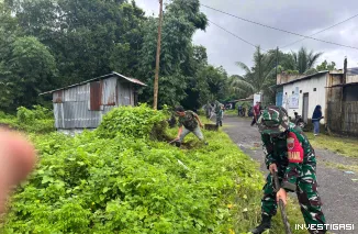 Foto Tanamkan Semangat Gotong Royong, Personel Koramil 1426-03/Galut Ajak Warga Kerja Bakti
