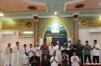 Foto Badan Kemakmuran Masjid (BKM) Darussalam Perumahan Pelita Indah Permai Menggelar Sholat Ied 1447 H
