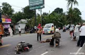 Foto Kecelakaan Maut,Harley vs Jupiter, Bos Rokok HS Magelang kritis, Istri Meninggal Dunia